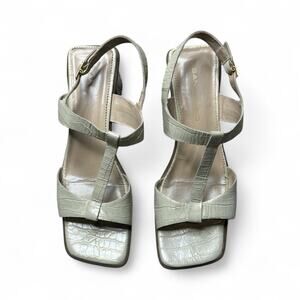 Bandolino Women Sandals Heel Size 8.5 Cream Beige